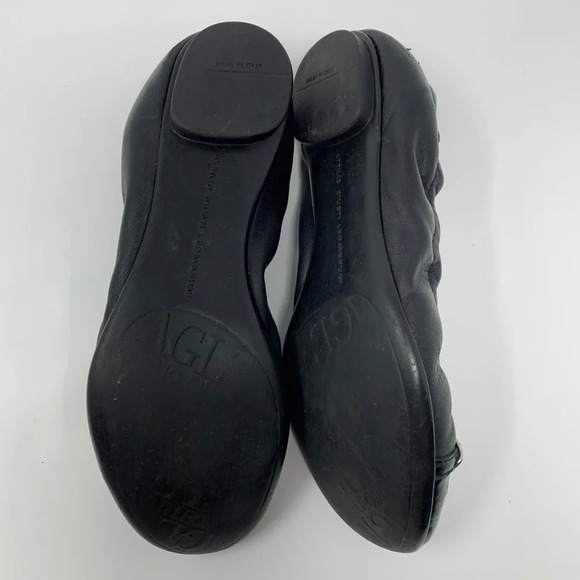 AGL Attilio Giusti Leombruni Chain Flats in Black - Picture 7 of 8